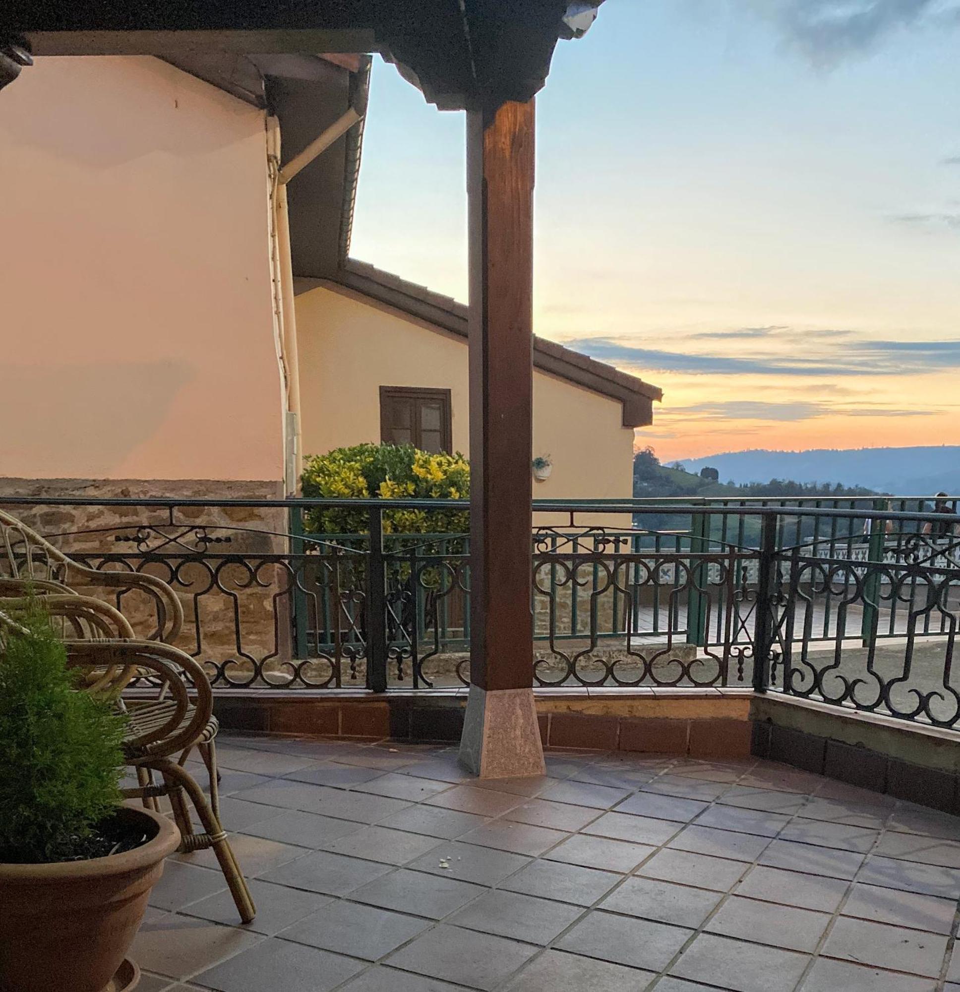 Casa Riola Villa San Martin del Rey Aurelio ภายนอก รูปภาพ